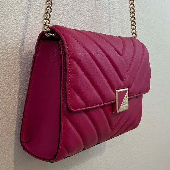 DKNY | Devon Clutch & Crossbody Quilted Hot Pink - Picture 6 of 12